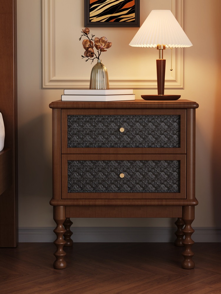 Solid Wood Nightstand 2 Drawers - โต๊ะข้างเตียงสไตล์วินเทจ กระจกพิมพ์ลาย เฟอร์นิเจอร์ไม้เนื้อแข็ง ตู้เก็บของห้องนั่งเล่น ห้องนอน พร้อมลิ้นชัก